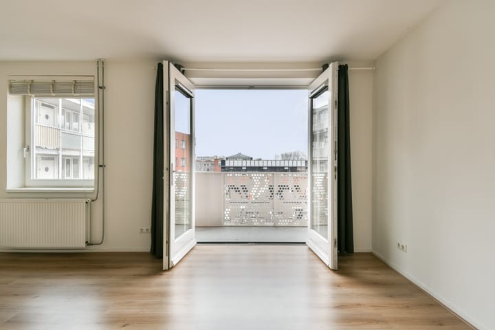 Photo 4 of Polderplein 141