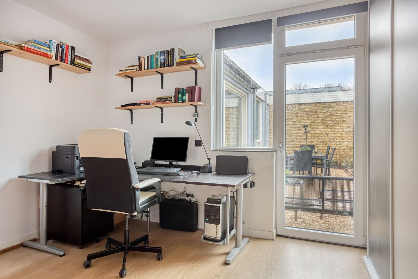 Renovated and Sustainable Patiobungalow with A+++ Energy Label and West-Facing Patio — 32