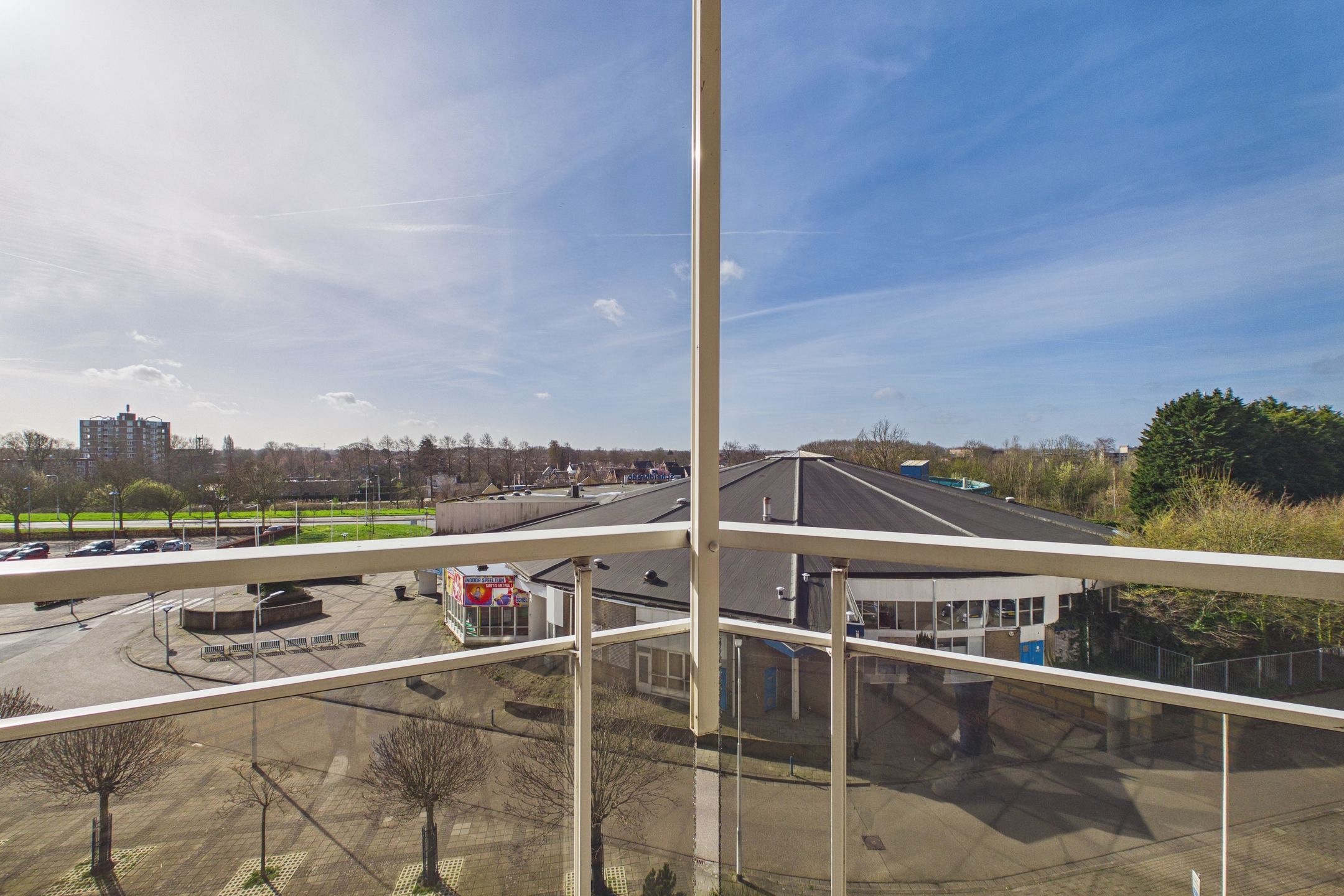Spacious corner apartment with stunning Westerschelde view and private garage — 15