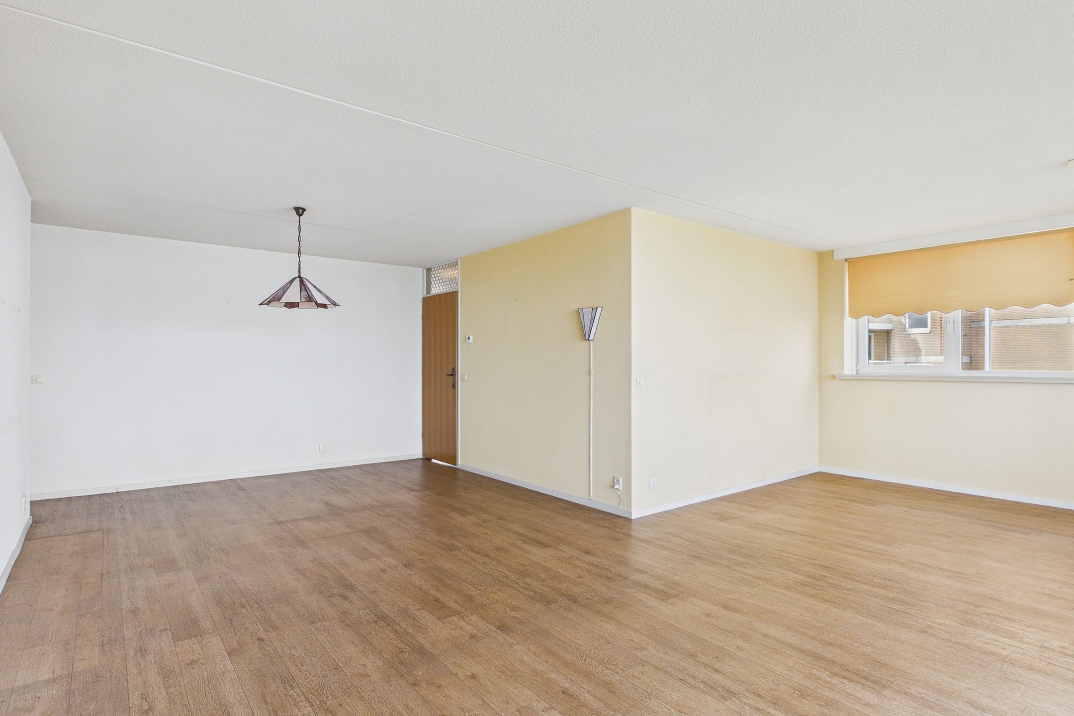 Spacious corner apartment with stunning Westerschelde view and private garage — 28