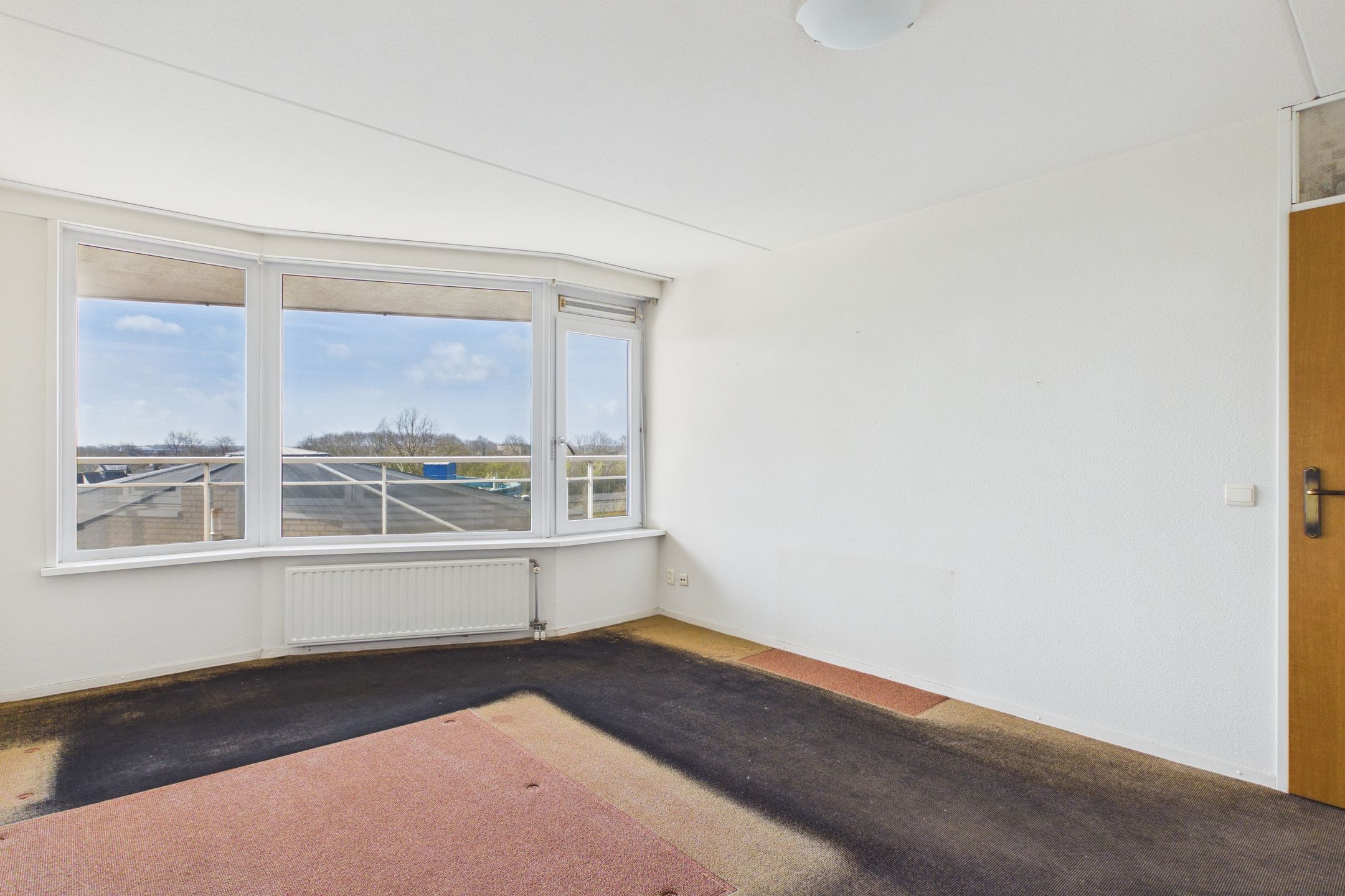 Spacious corner apartment with stunning Westerschelde view and private garage — 31