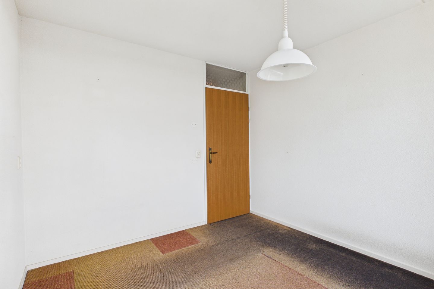 Spacious corner apartment with stunning Westerschelde view and private garage — 37