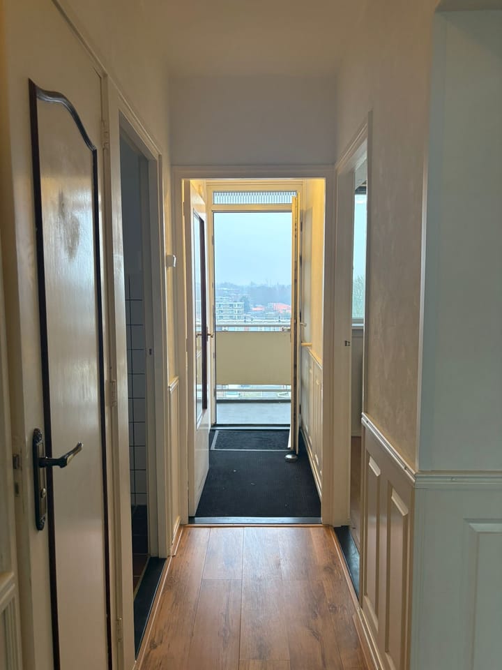 Photo 2 of Winston Churchilllaan 19-E