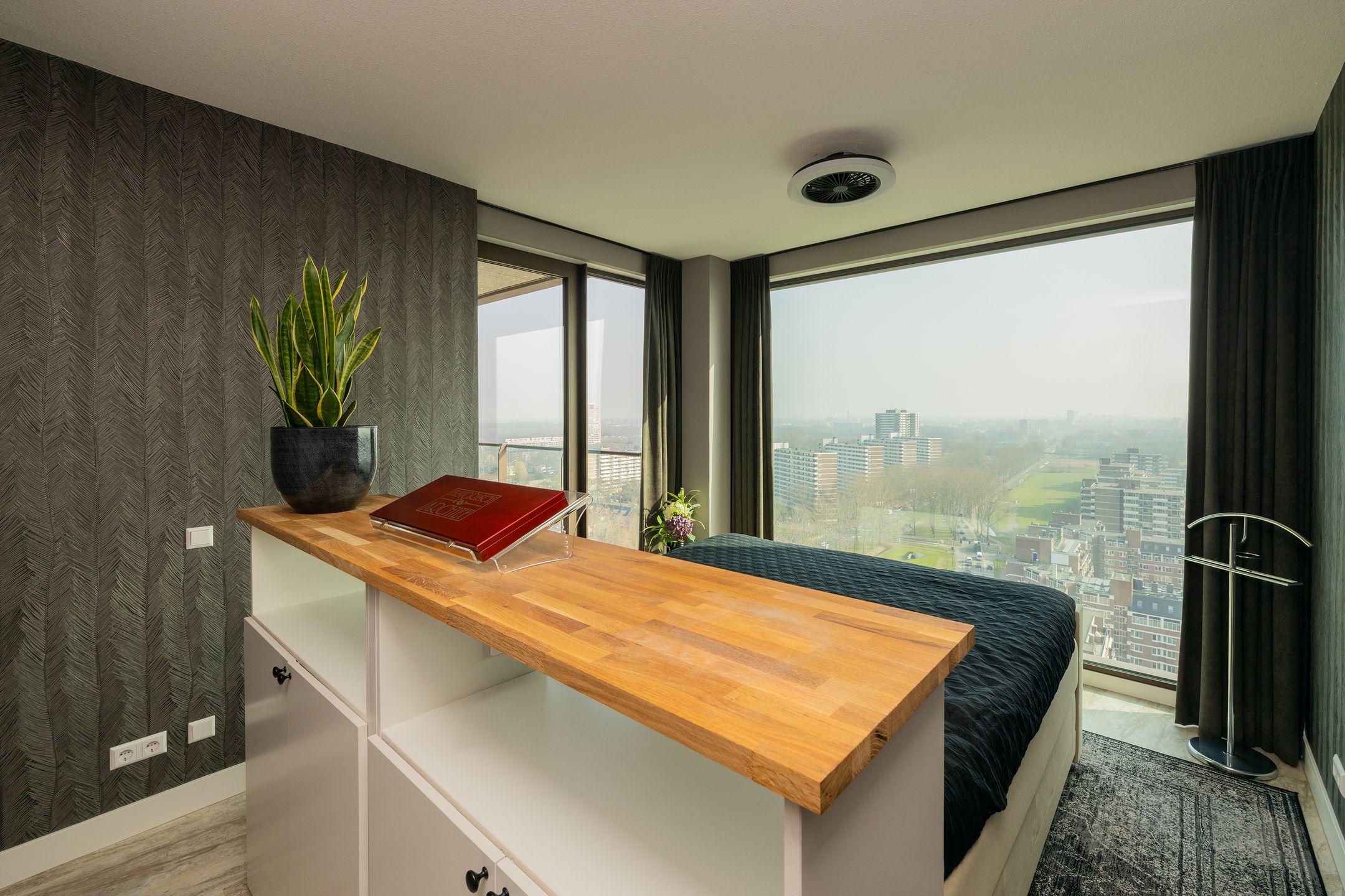 Foto 30 van C.T. Storklaan 481