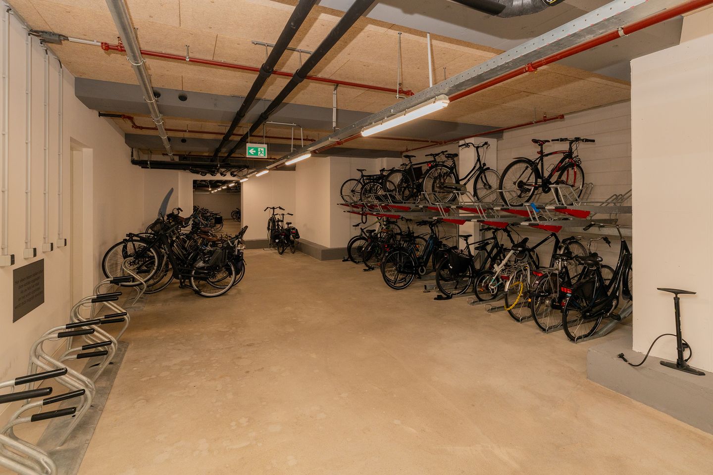 Foto 40 van C.T. Storklaan 481