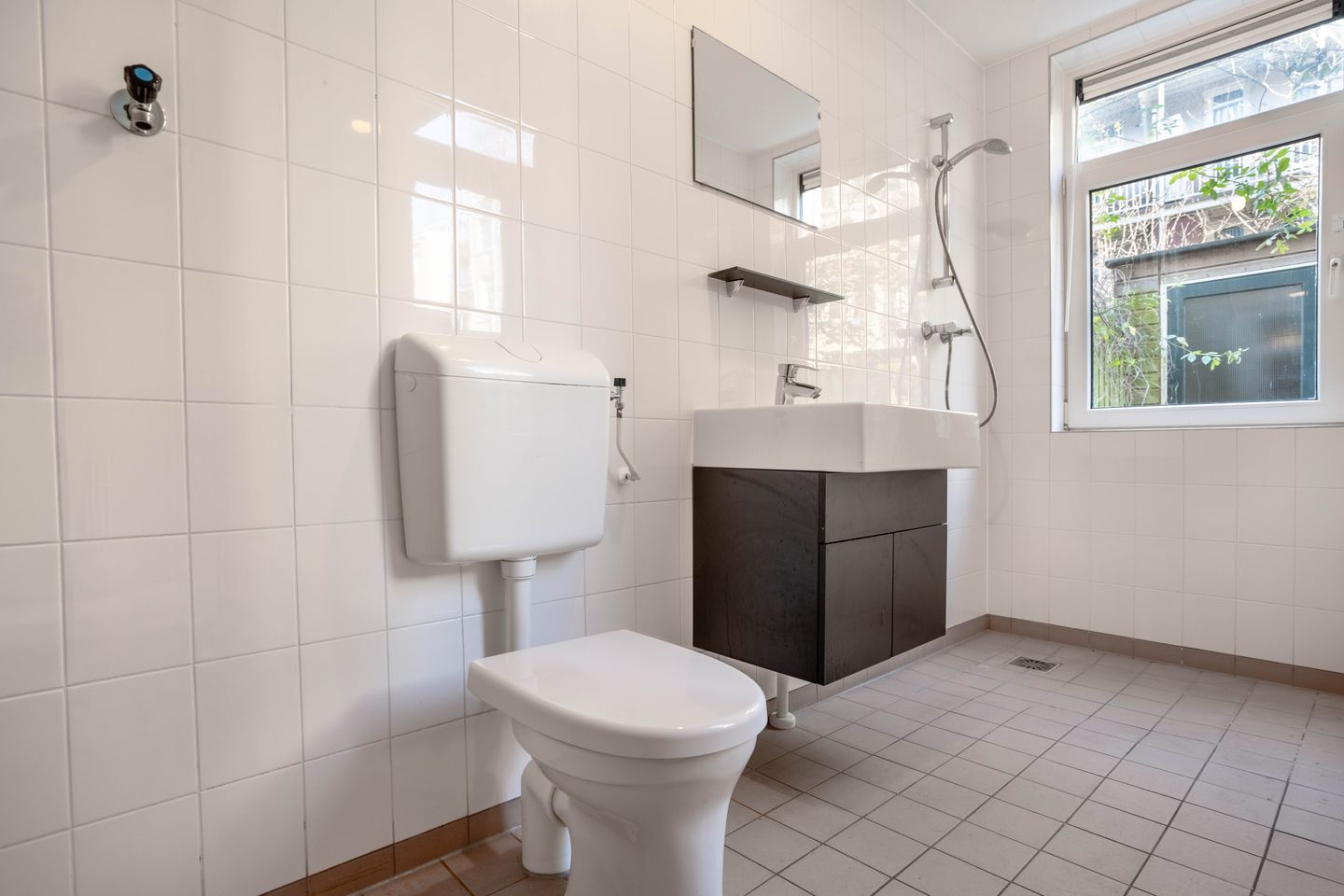 Foto 10 van Van Hogendorpstraat 72-A