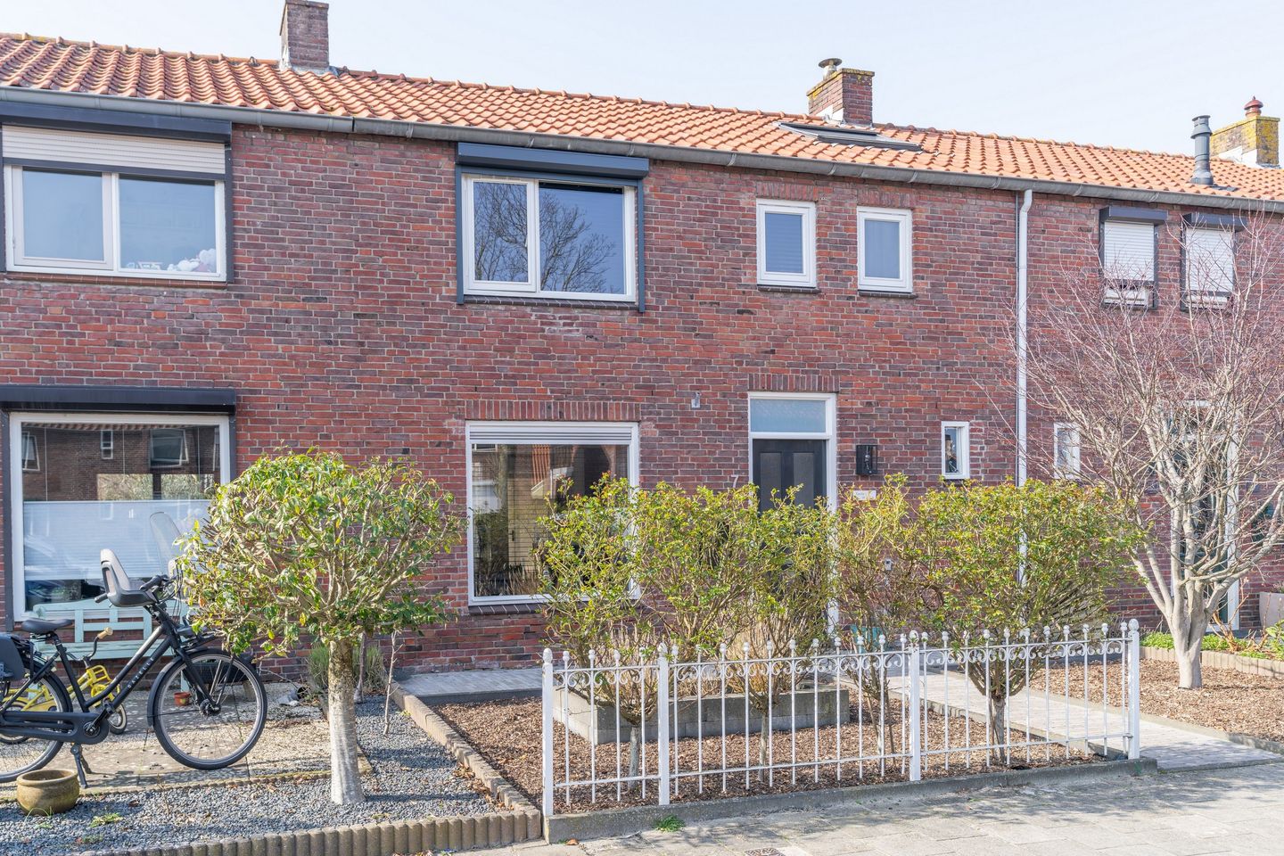Photo 1 of Esdoornstraat 7