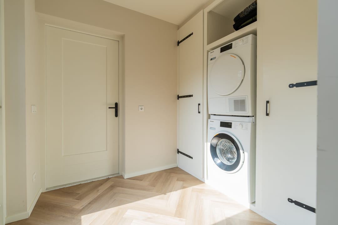 Photo 11 of Esdoornstraat 7