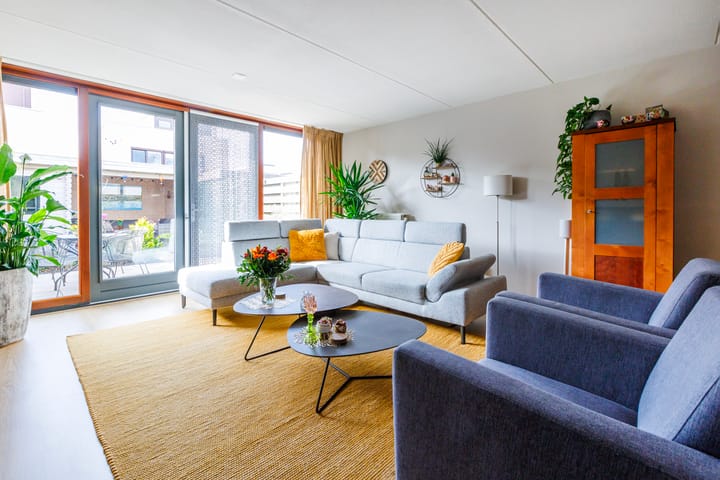 Photo 3 of Karper 23