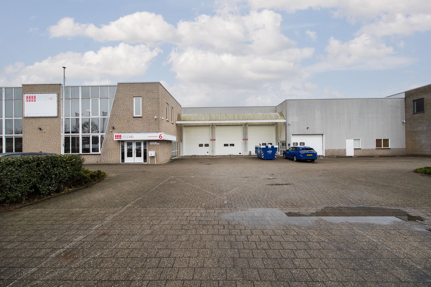 Bekijk foto 1 van Labradordreef 6