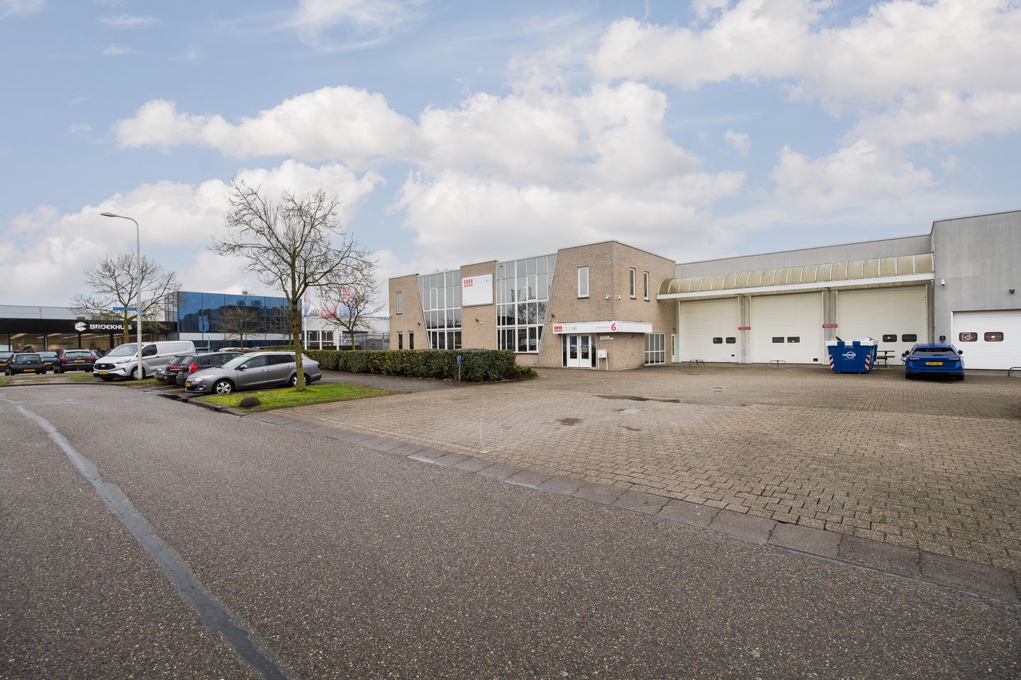 Bekijk foto 1 van Labradordreef 6