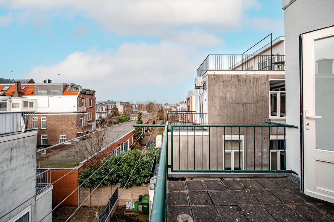 Spacious Gas-free A++ Duplex Apartment with 4 Bedrooms and Two Terraces — 34