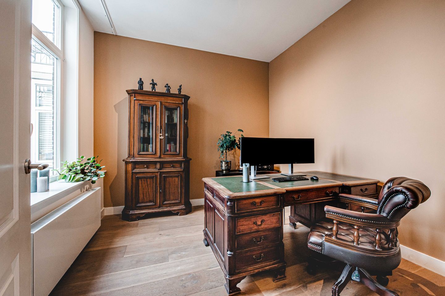 Spacious Gas-free A++ Duplex Apartment with 4 Bedrooms and Two Terraces — 36