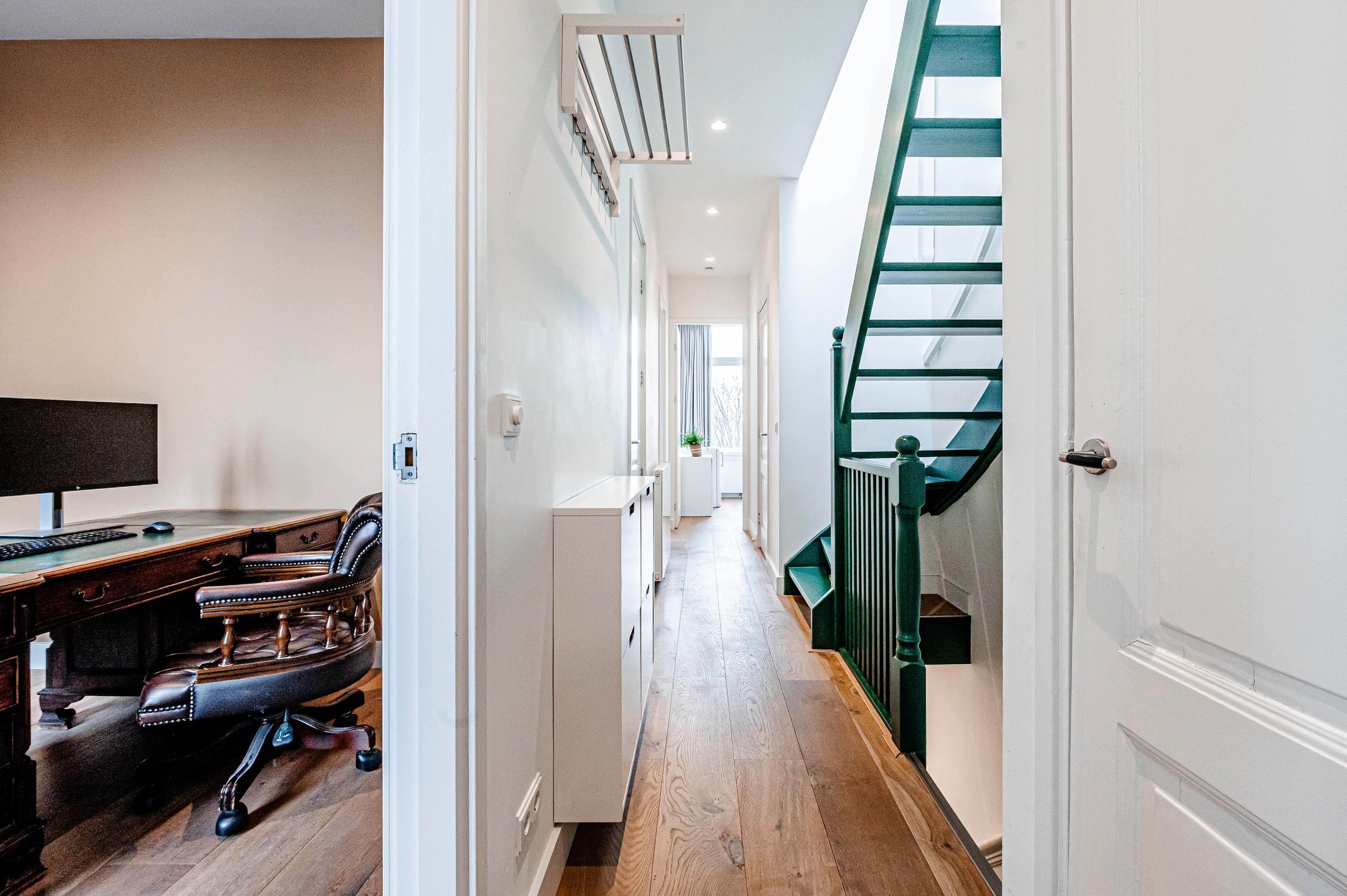 Spacious Gas-free A++ Duplex Apartment with 4 Bedrooms and Two Terraces — 38