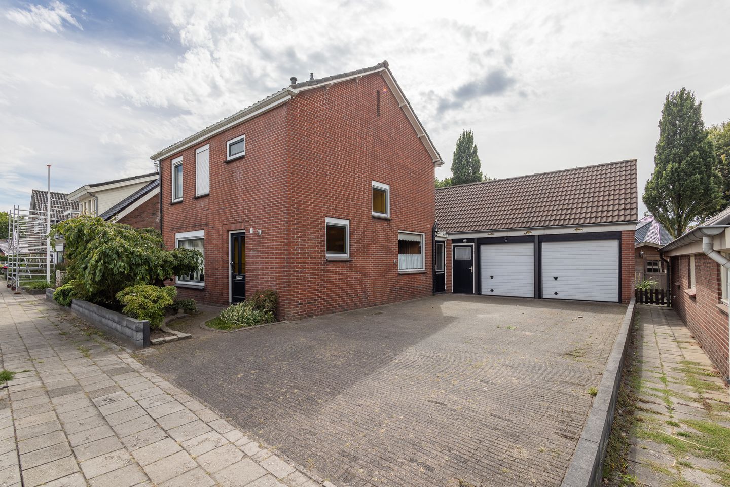 Photo 1 of Nijverdalseweg 15