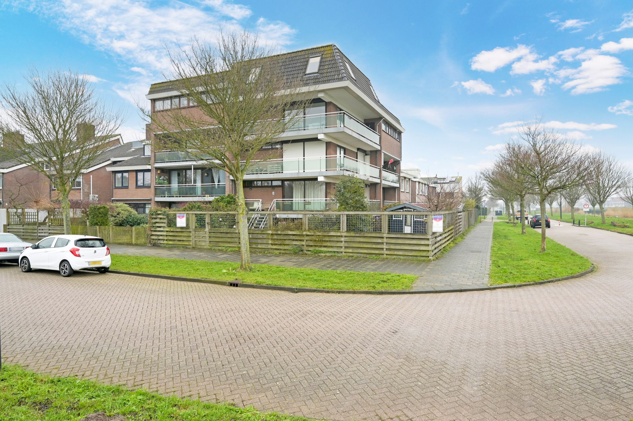 Foto 3 van Hoeker 13