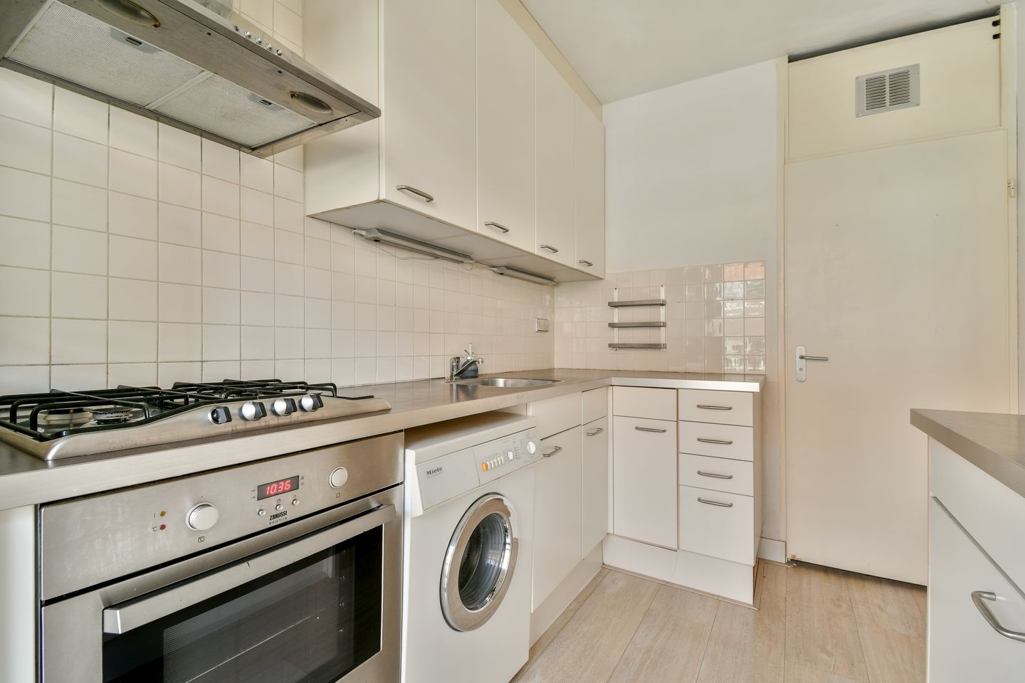 Foto 20 van Gorontalostraat 7-E