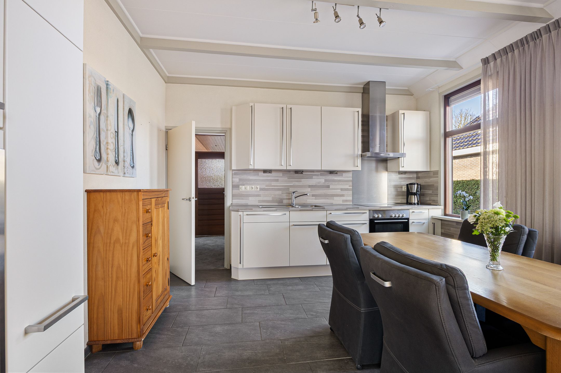 Photo 12 of Zuiderdiep 270