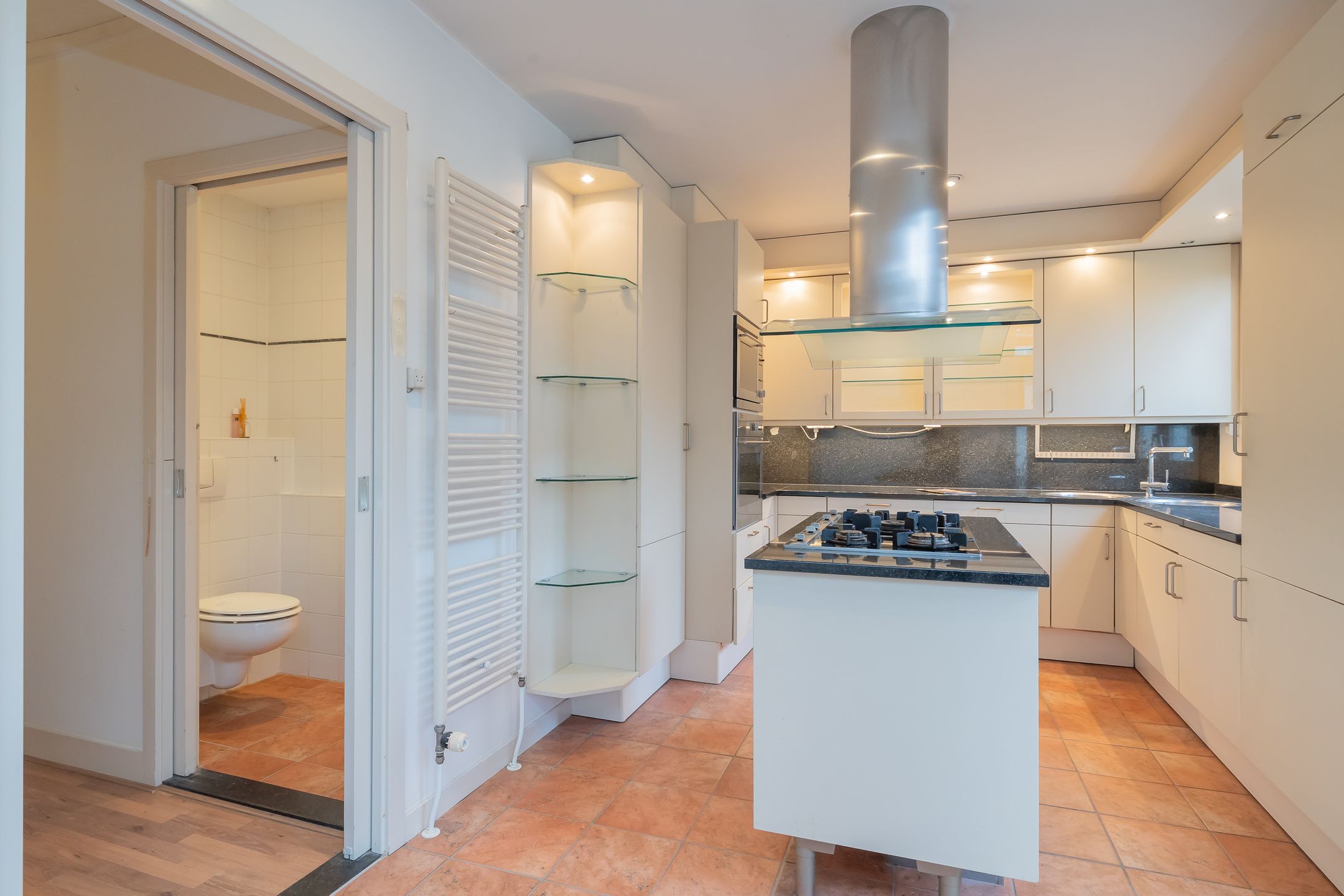 Foto 12 van Jekerstraat 19-2