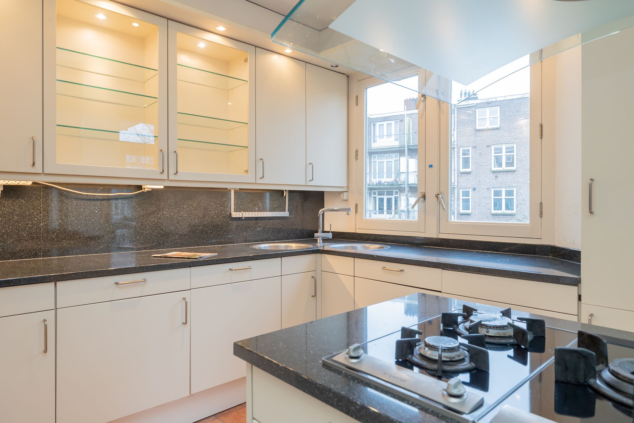 Foto 15 van Jekerstraat 19-2