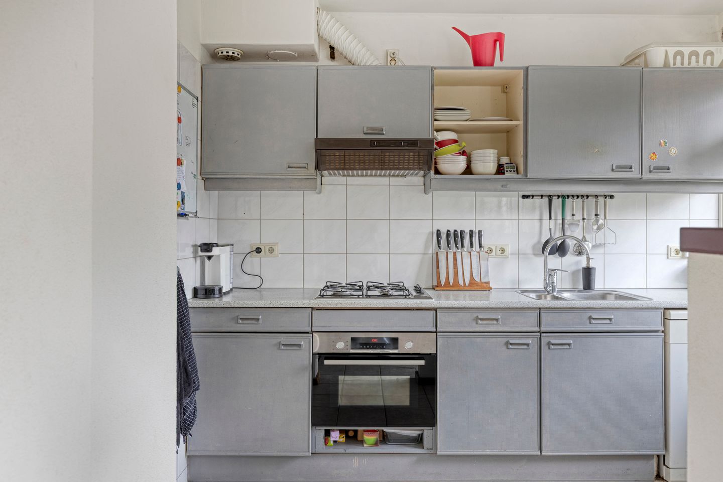 Modernized Corner House with 4 Bedrooms and West-Facing Garden — 13