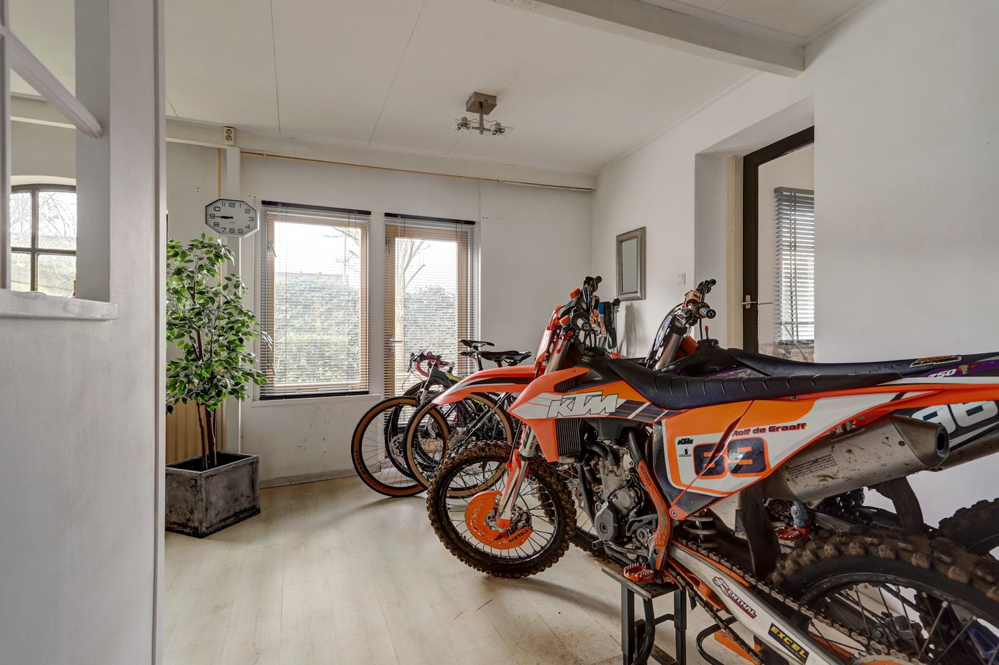 Foto 40 van Molenstraat 45