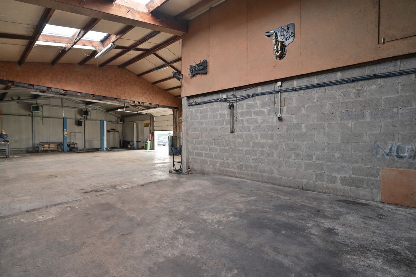 Photo 20 of Bedrijfsweg 3