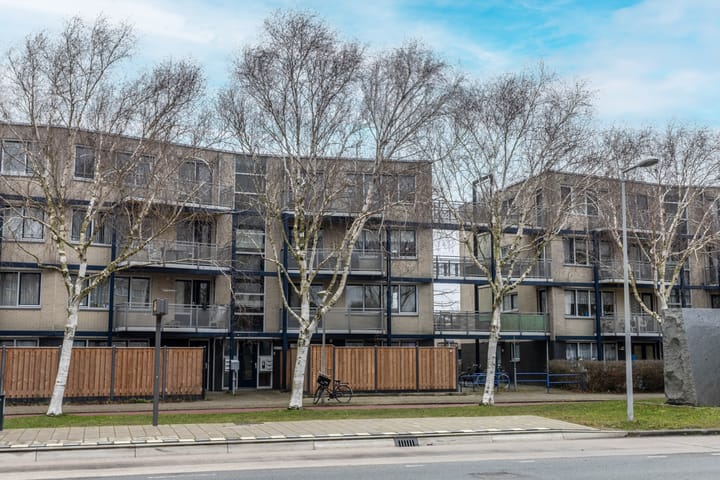 J.M. den Uylstraat 66