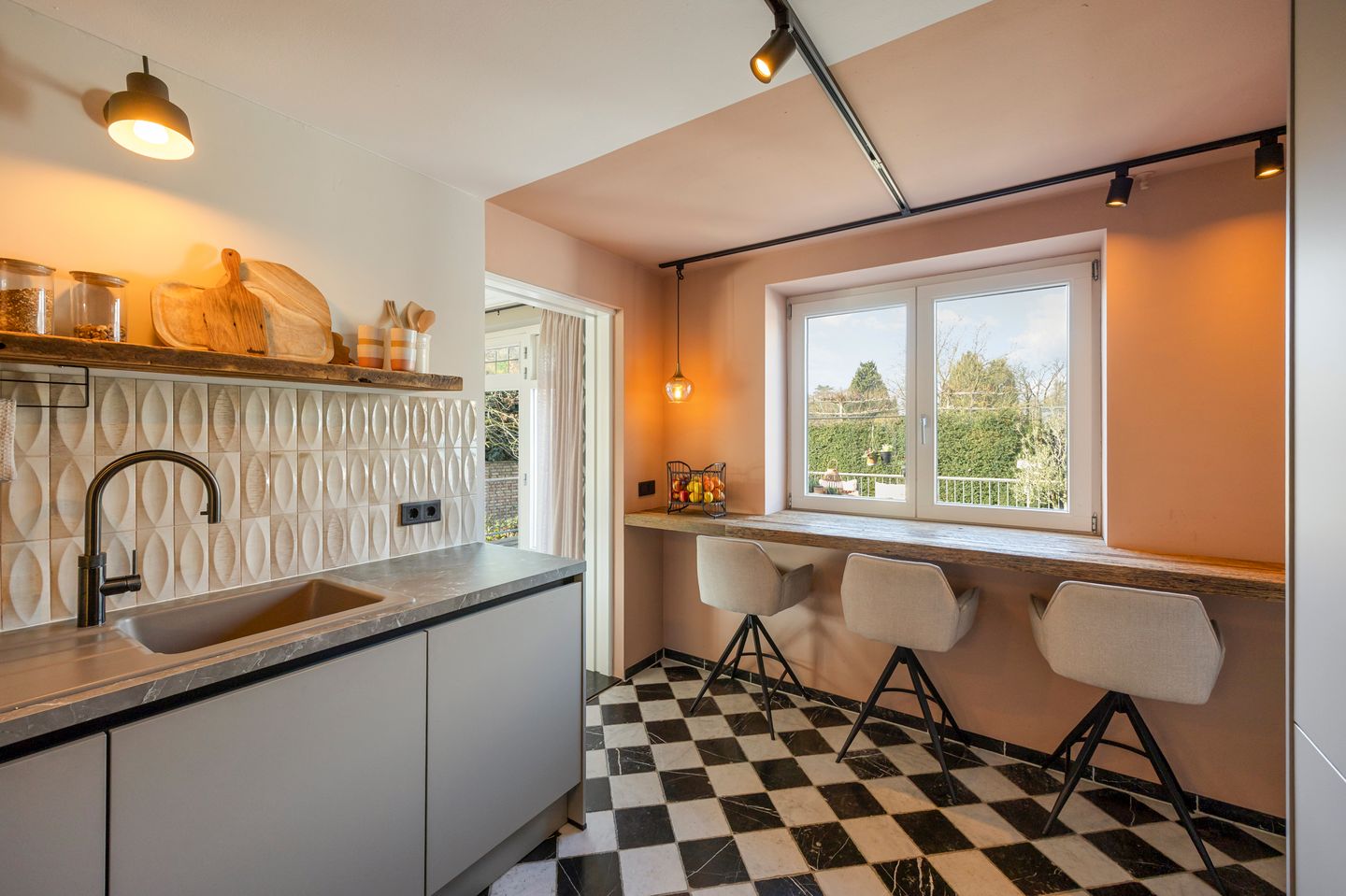 Foto 35 van Emmastraat 15