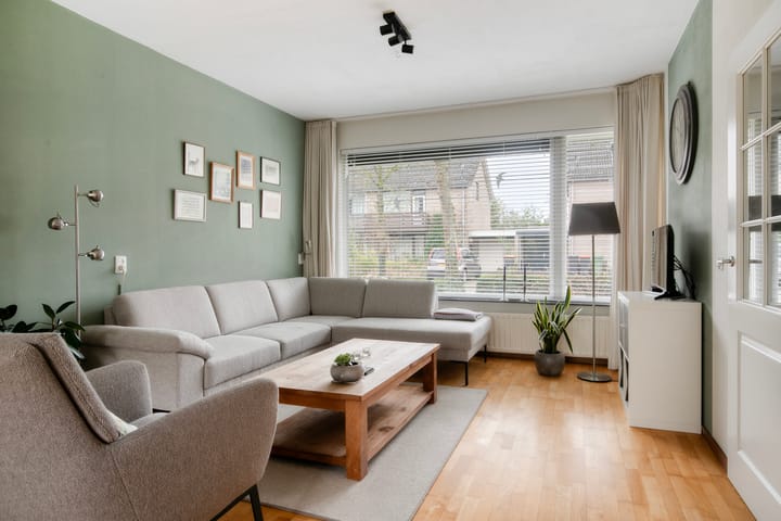 Photo 4 of Schaepmanstraat 14