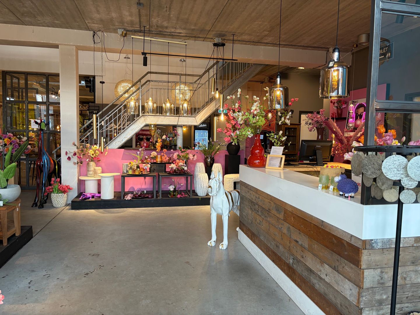 View photo 4 of Floralaan 15