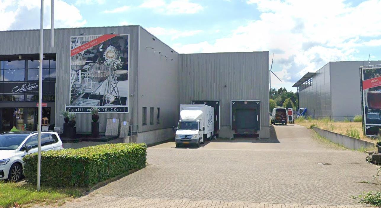 View photo 2 of Floralaan 15