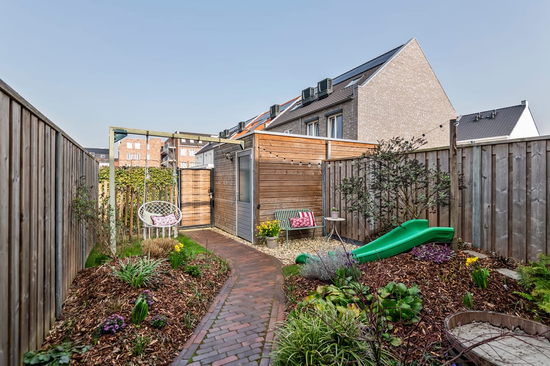 Modern Gasless Terraced Home with Glass Veranda in Meteren — 22
