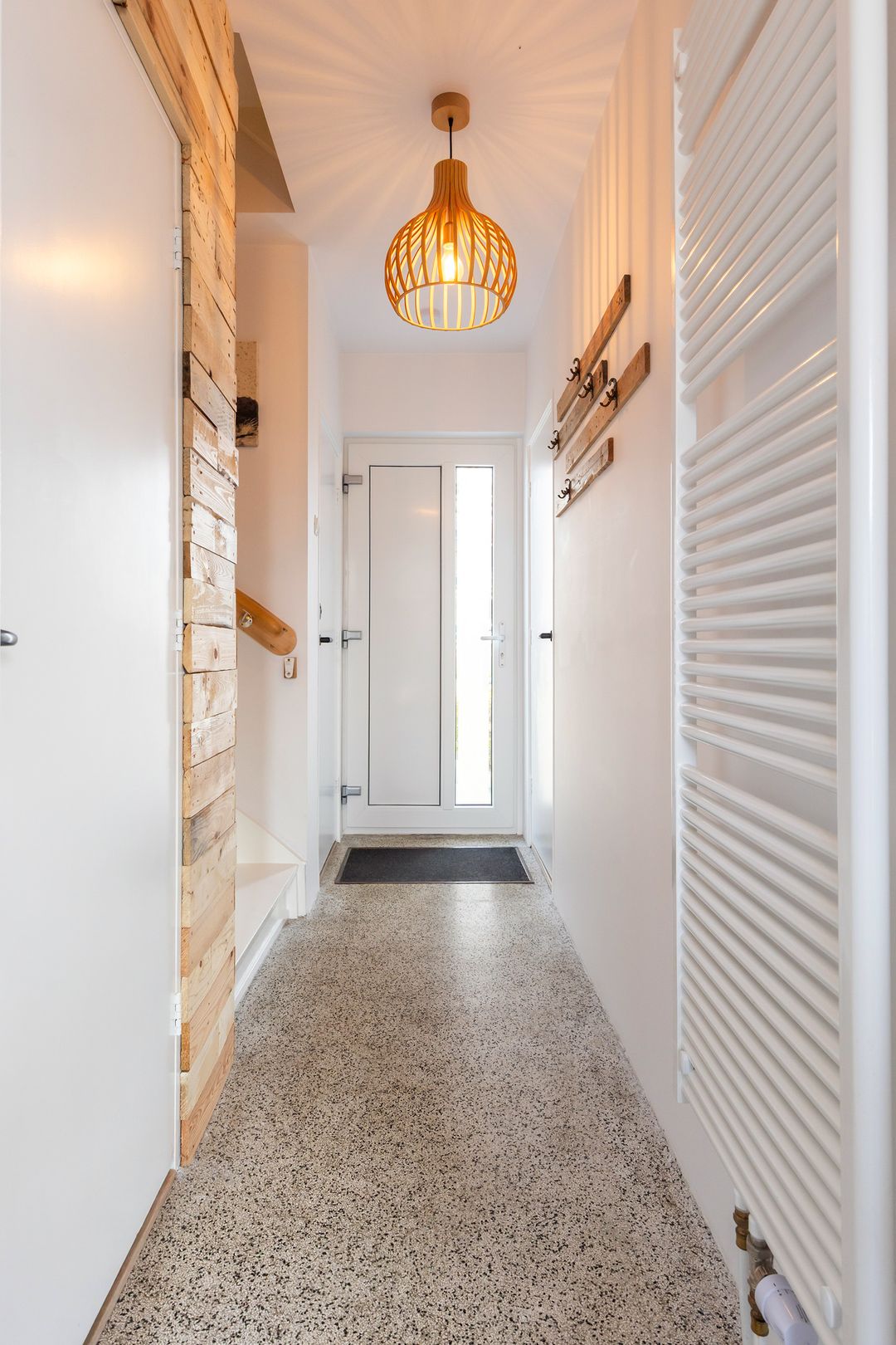 Foto 16 van Donker Curtiusstraat 8