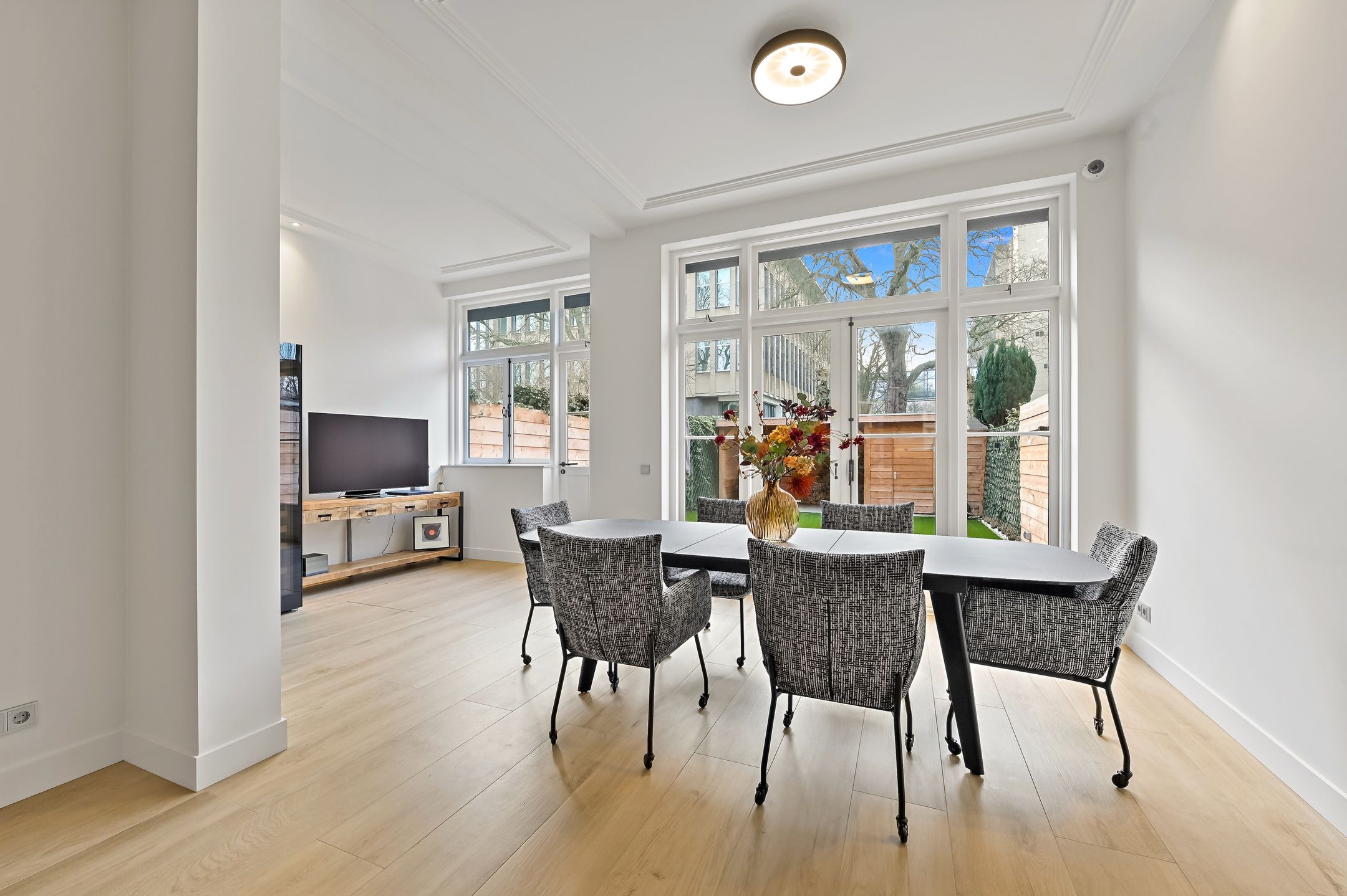 Fully Renovated Monumental Townhouse with Lift in Benoordenhout — 14