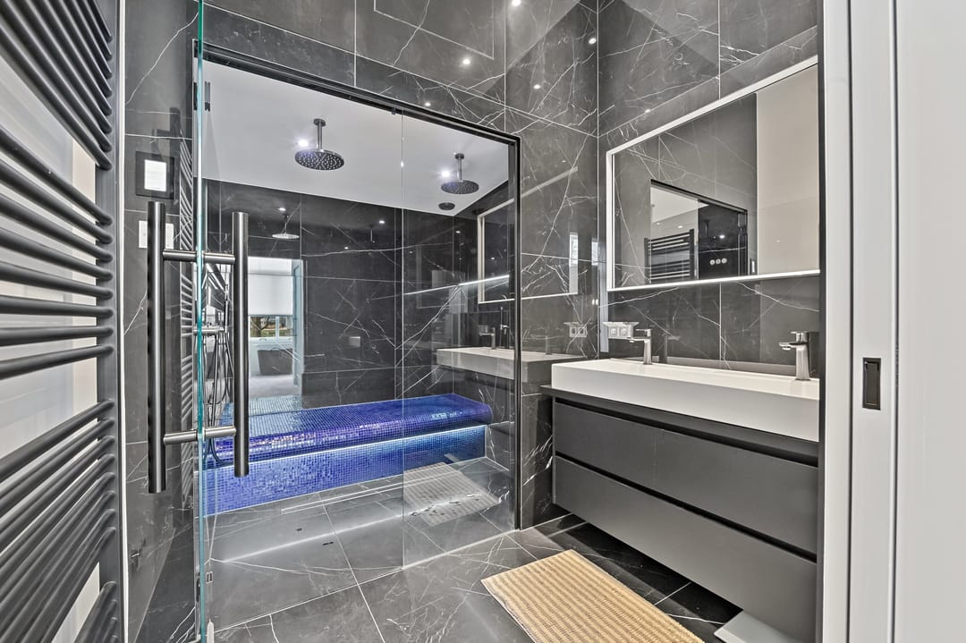 Fully Renovated Monumental Townhouse with Lift in Benoordenhout — 36