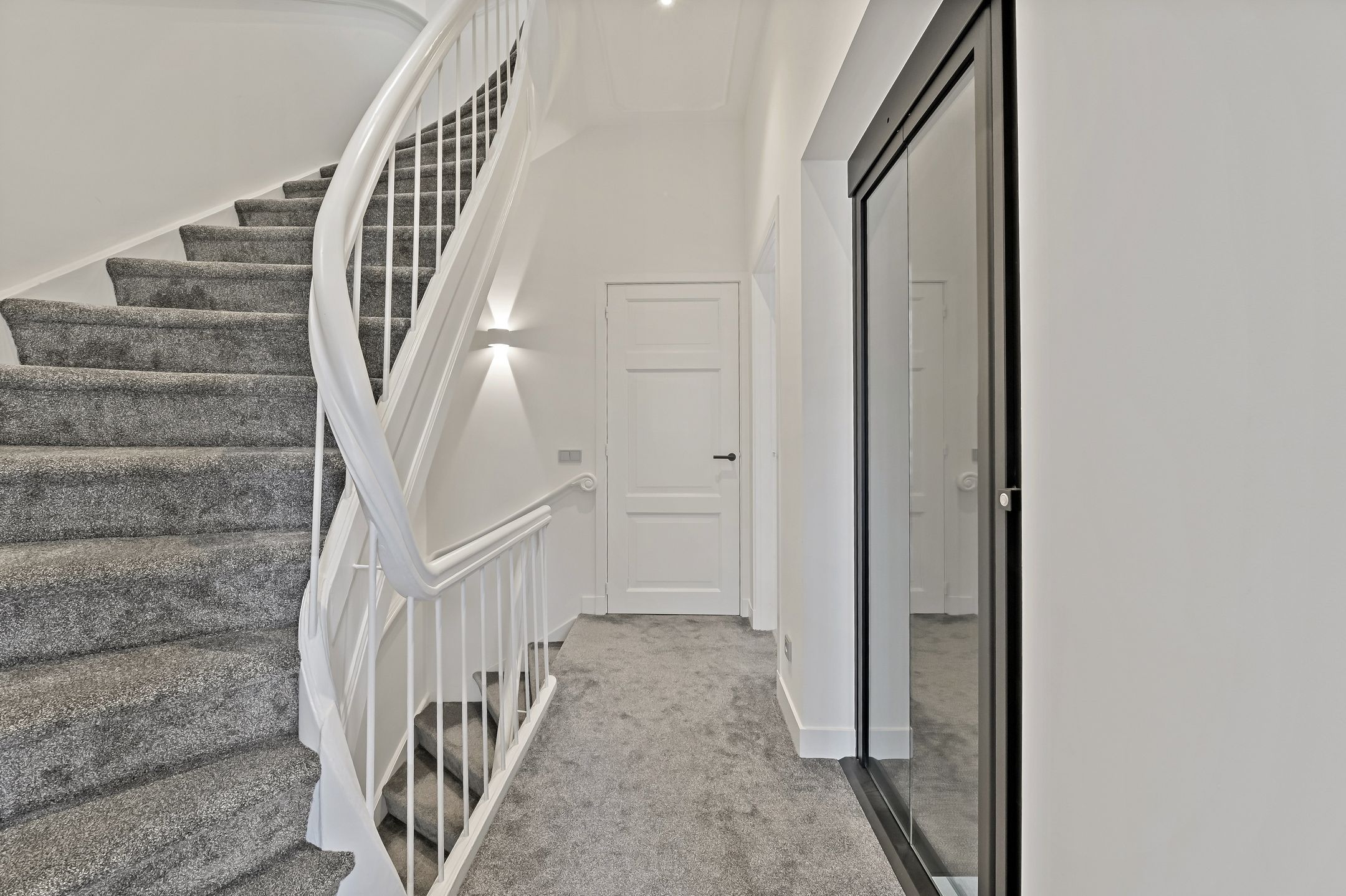 Fully Renovated Monumental Townhouse with Lift in Benoordenhout — 38