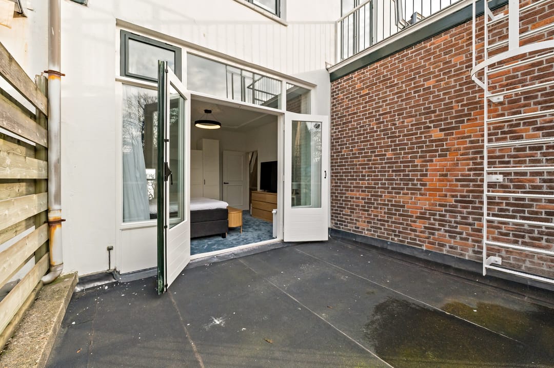 Fully Renovated Monumental Townhouse with Lift in Benoordenhout — 44
