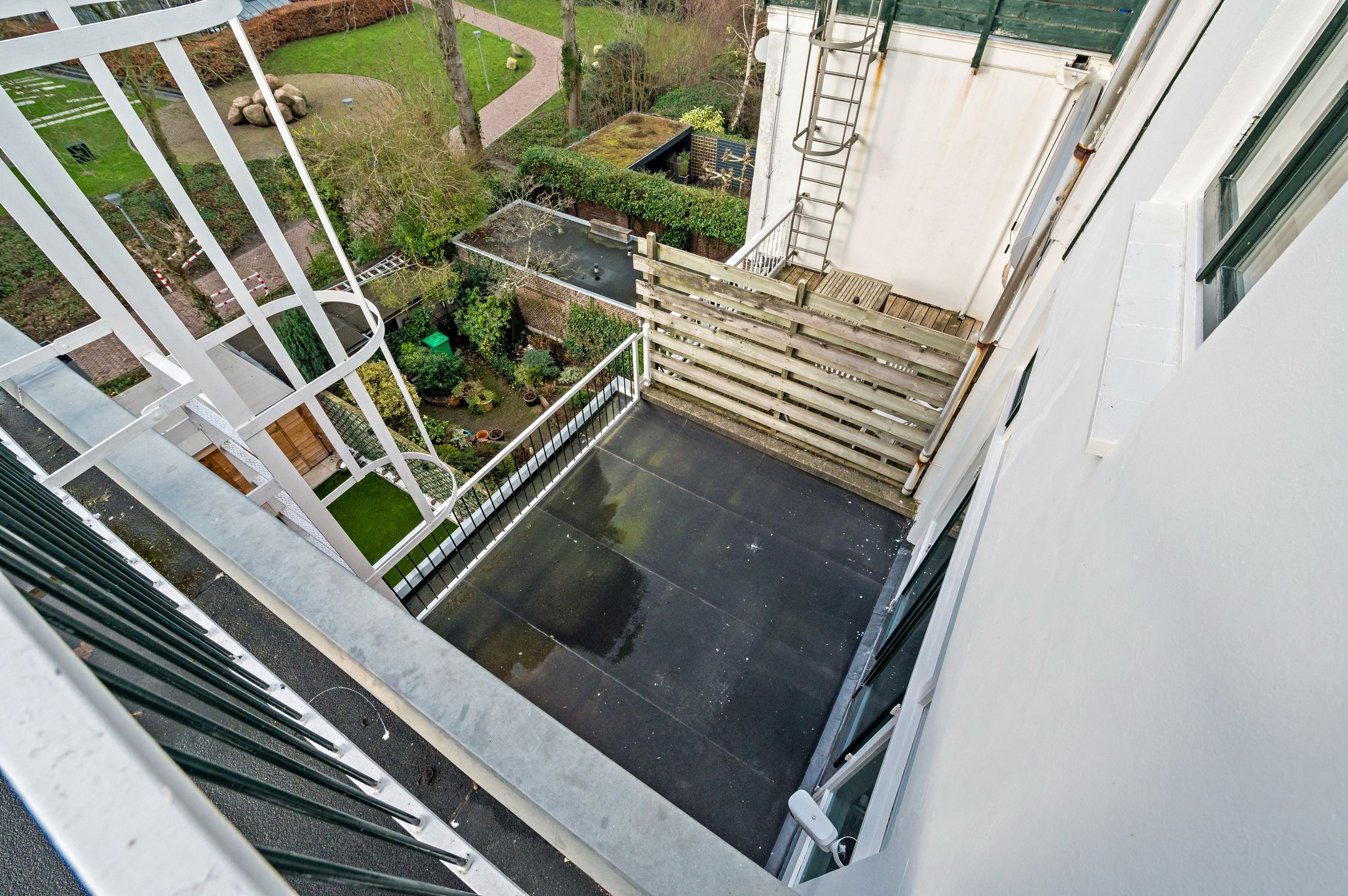 Fully Renovated Monumental Townhouse with Lift in Benoordenhout — 73