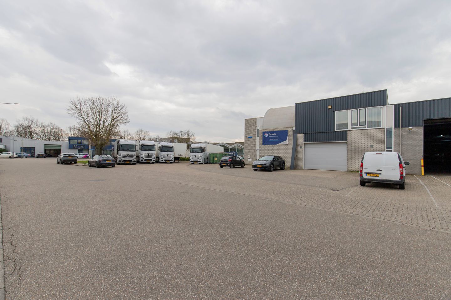 View photo 3 of Hofkamp 20