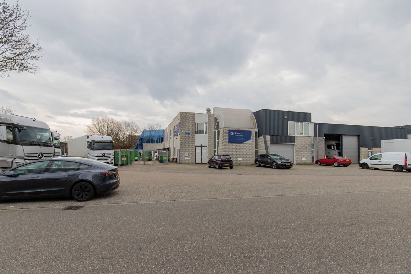 View photo 2 of Hofkamp 20