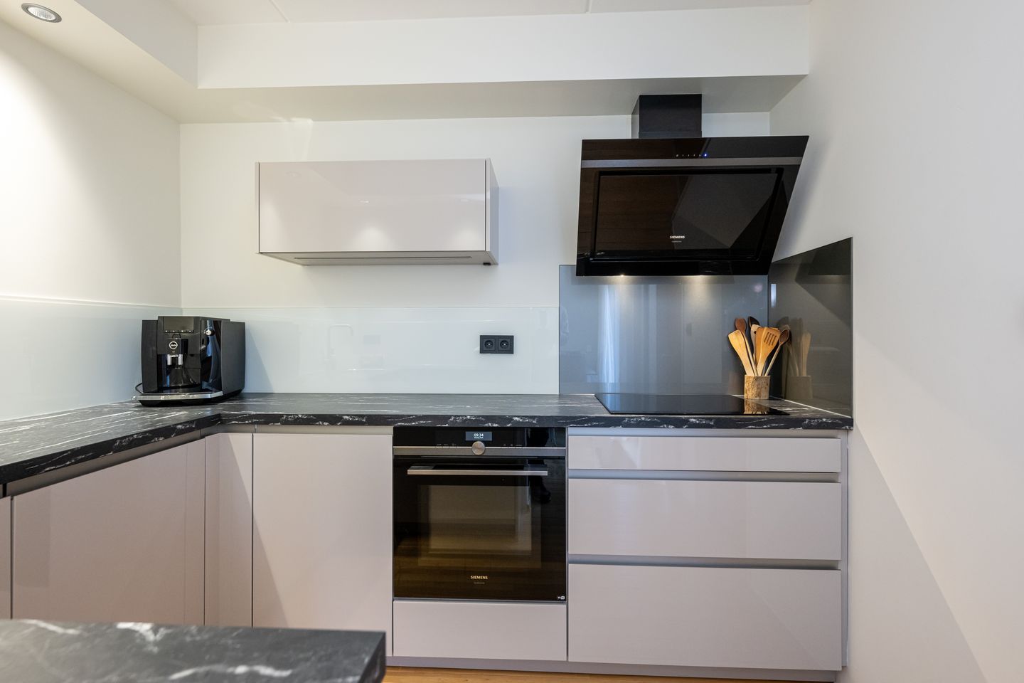 Photo 10 of Dorpsweg 93