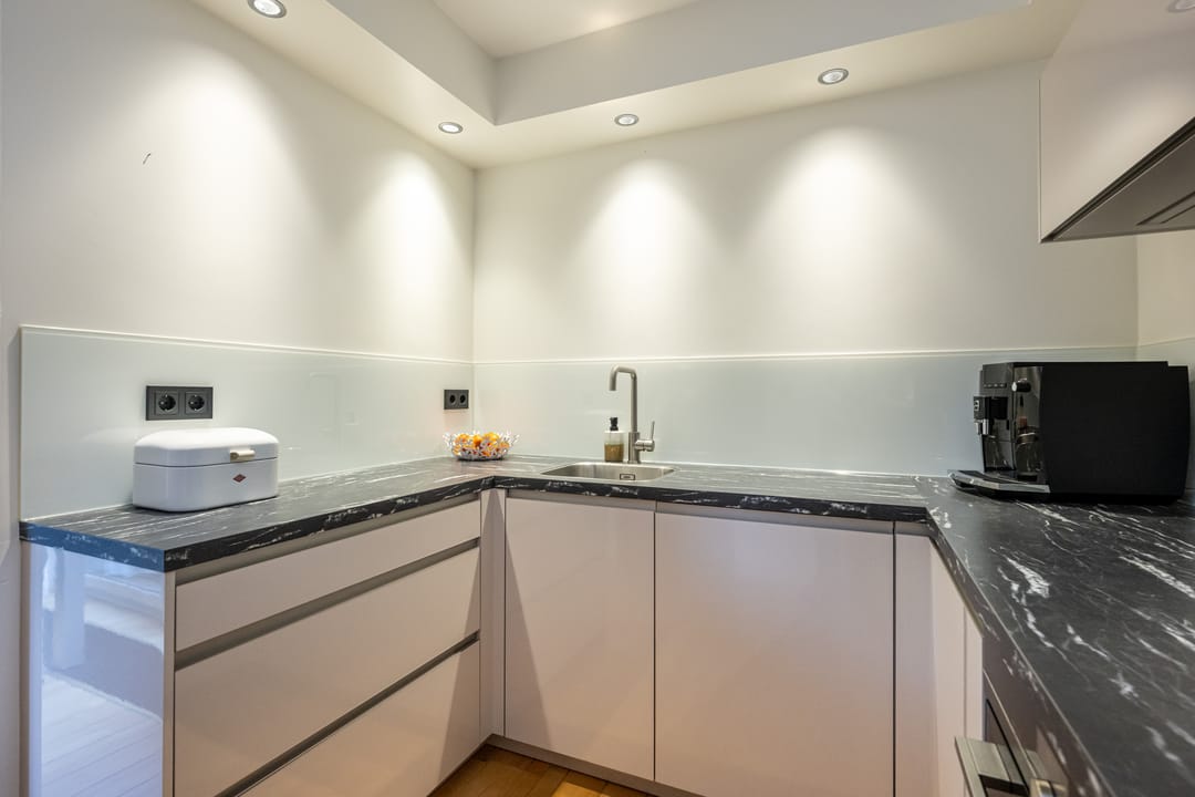 Photo 11 of Dorpsweg 93