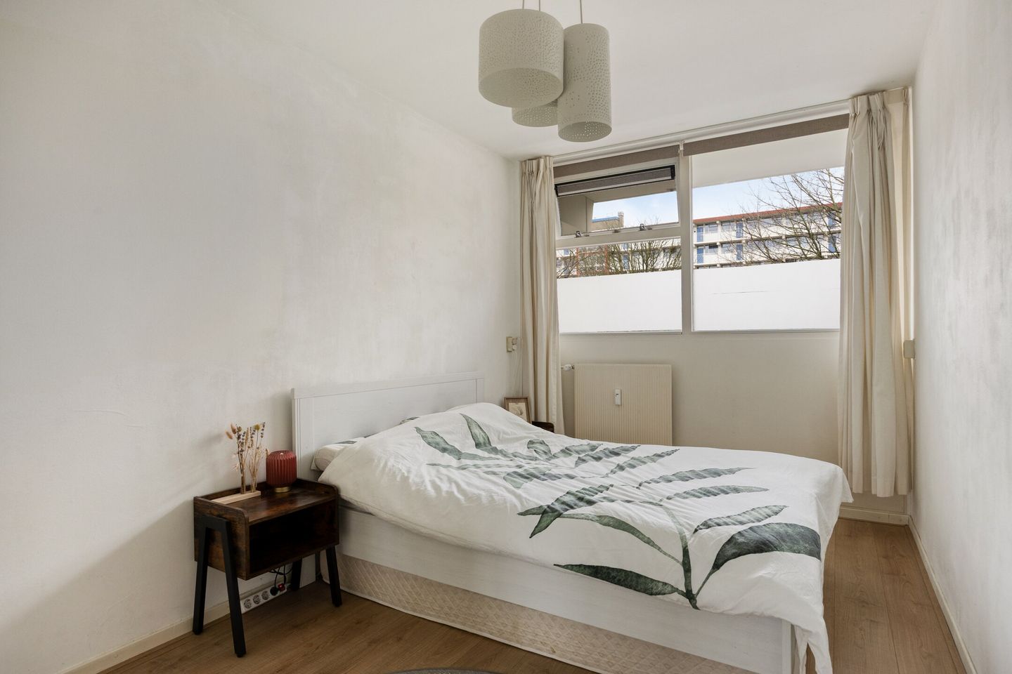Spacious 4-Room Apartment with Balcony in Leiden Boshuizen — 25
