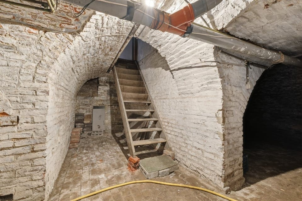 Stately townhouse with investment potential in Tongeren — 32