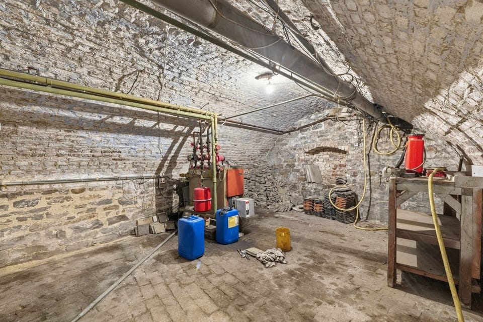 Stately townhouse with investment potential in Tongeren — 33