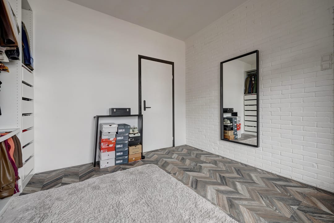 Charming three room corner apartment with balcony on a top location — 17