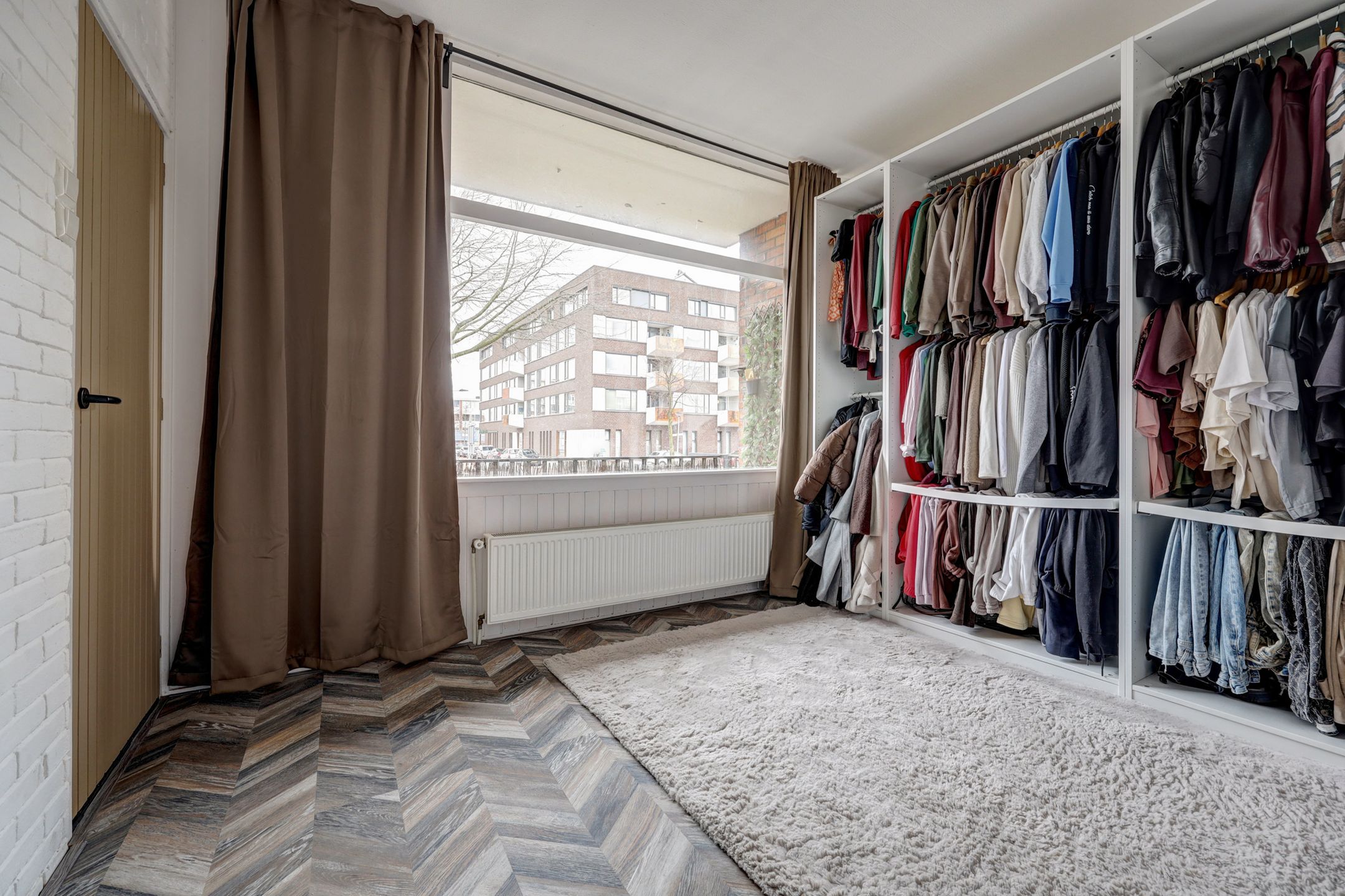 Charming three room corner apartment with balcony on a top location — 18