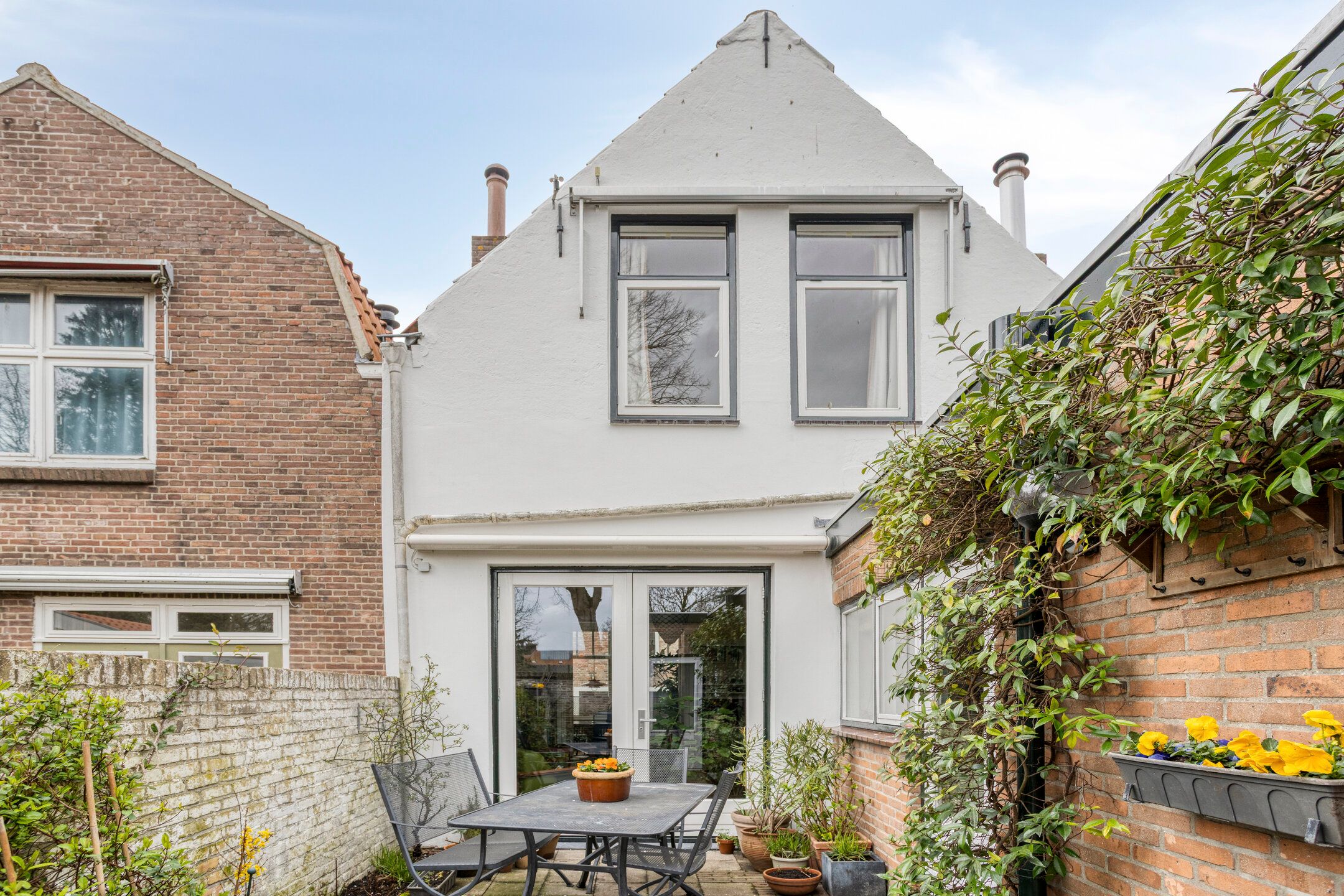Attractive terraced home with city garden in the center of Middelburg — 45