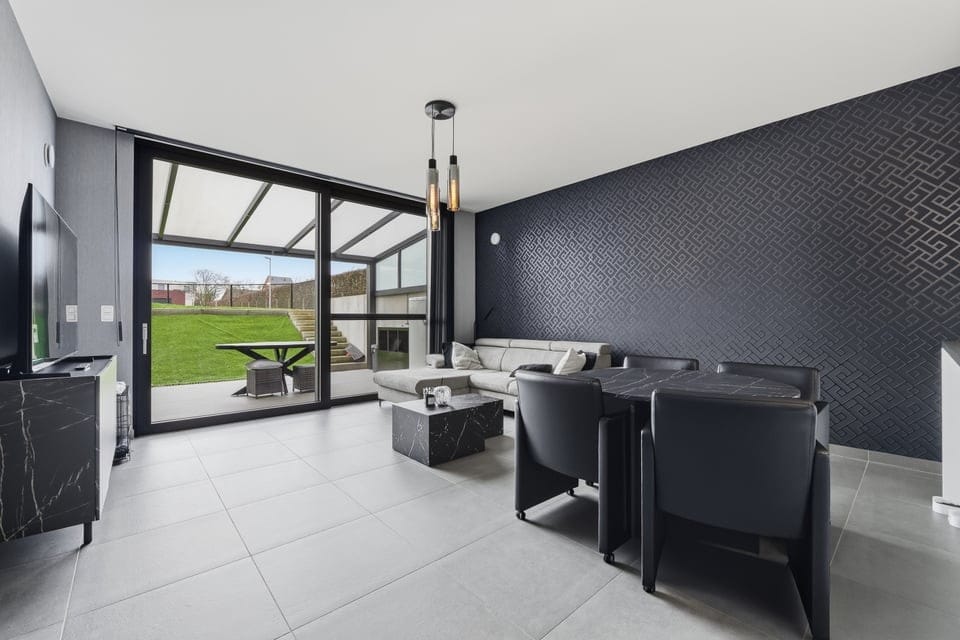 Instapklaar appartement met grote privétuin en garage in Hoeselt